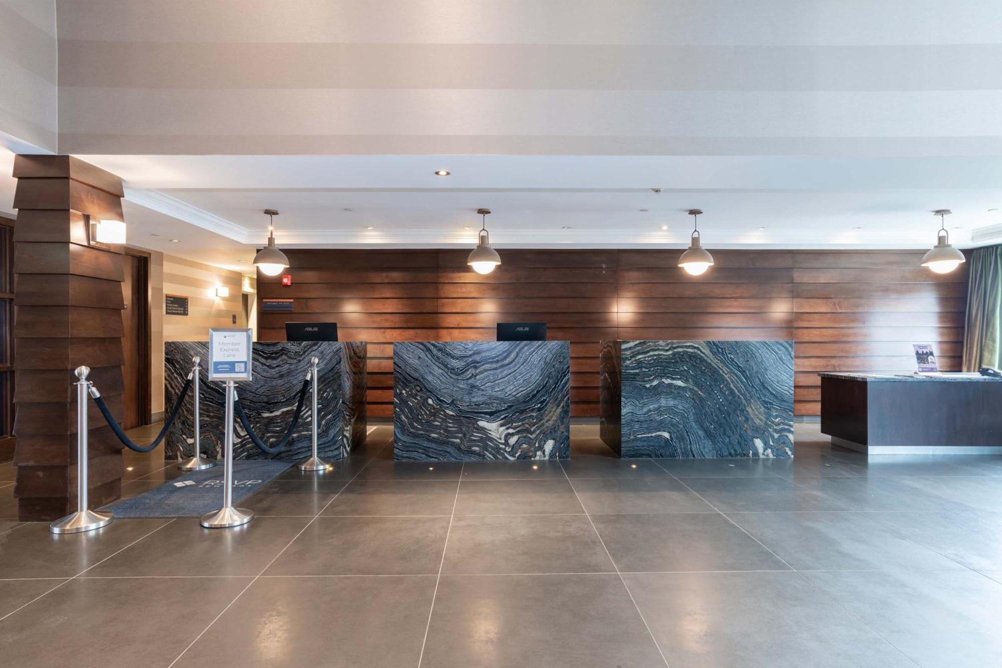 Sandman Hotel Abbotsford Airport Exterior foto